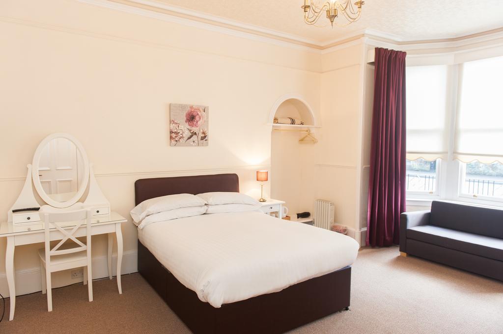 Ardross Glencairn Hotel Inverness Room photo