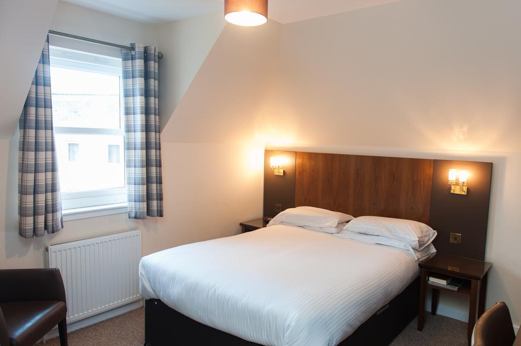 Ardross Glencairn Hotel Inverness Room photo