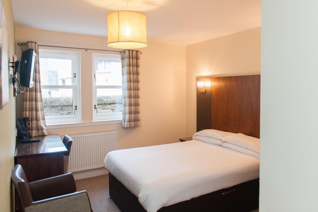 Ardross Glencairn Hotel Inverness Room photo